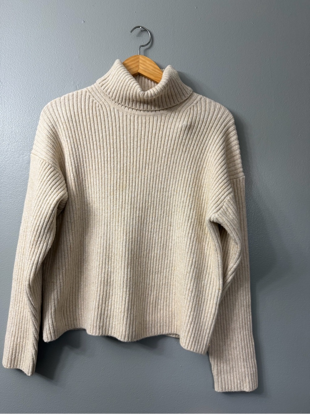 Marine Layer Isla Knit Turtleneck Cream Ribbed Turtleneck Sweater medium